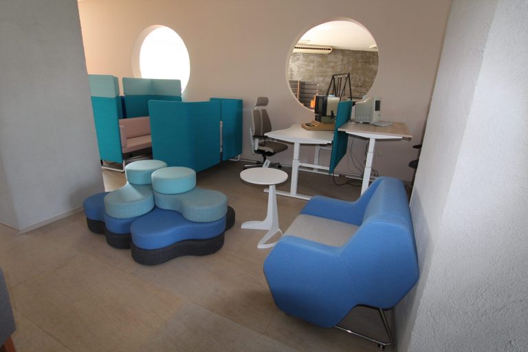 Фурнит ООД ДОСТАВЯМЕ УДОБСТВО! София 06