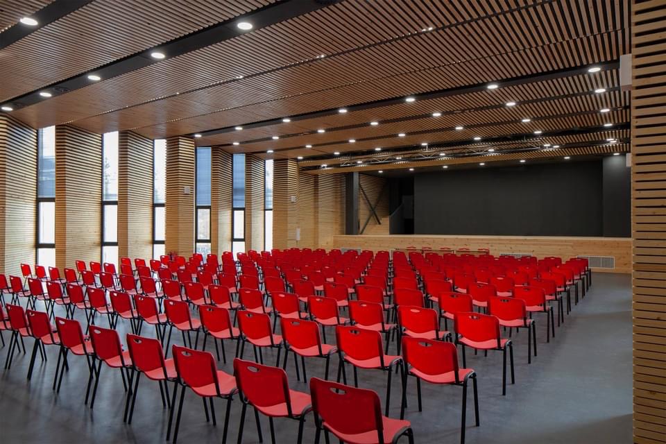 11 Варна многфункционална зала 6869