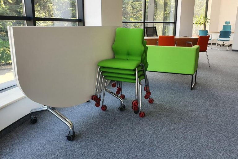 07 Folding Tables And Green Chairs 03 7511